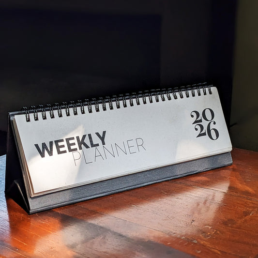 WEEKLY DESK PLANNER