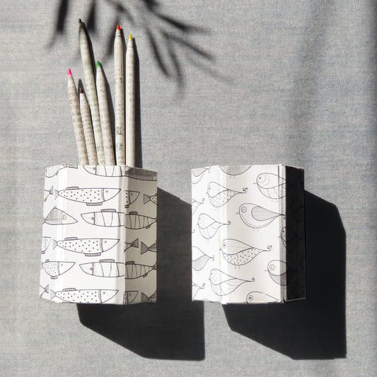 THE li'l BEINGS SERIES PENSTAND - Pune Handmade Papers