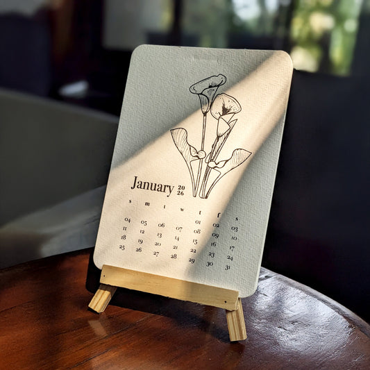 CALENDAR ON EASEL STAND