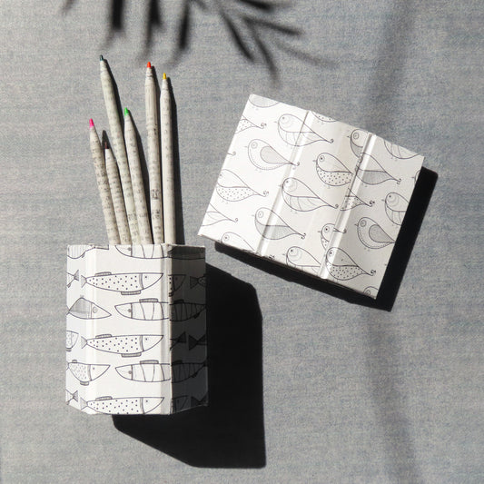 THE li'l BEINGS SERIES PENSTAND - Pune Handmade Papers