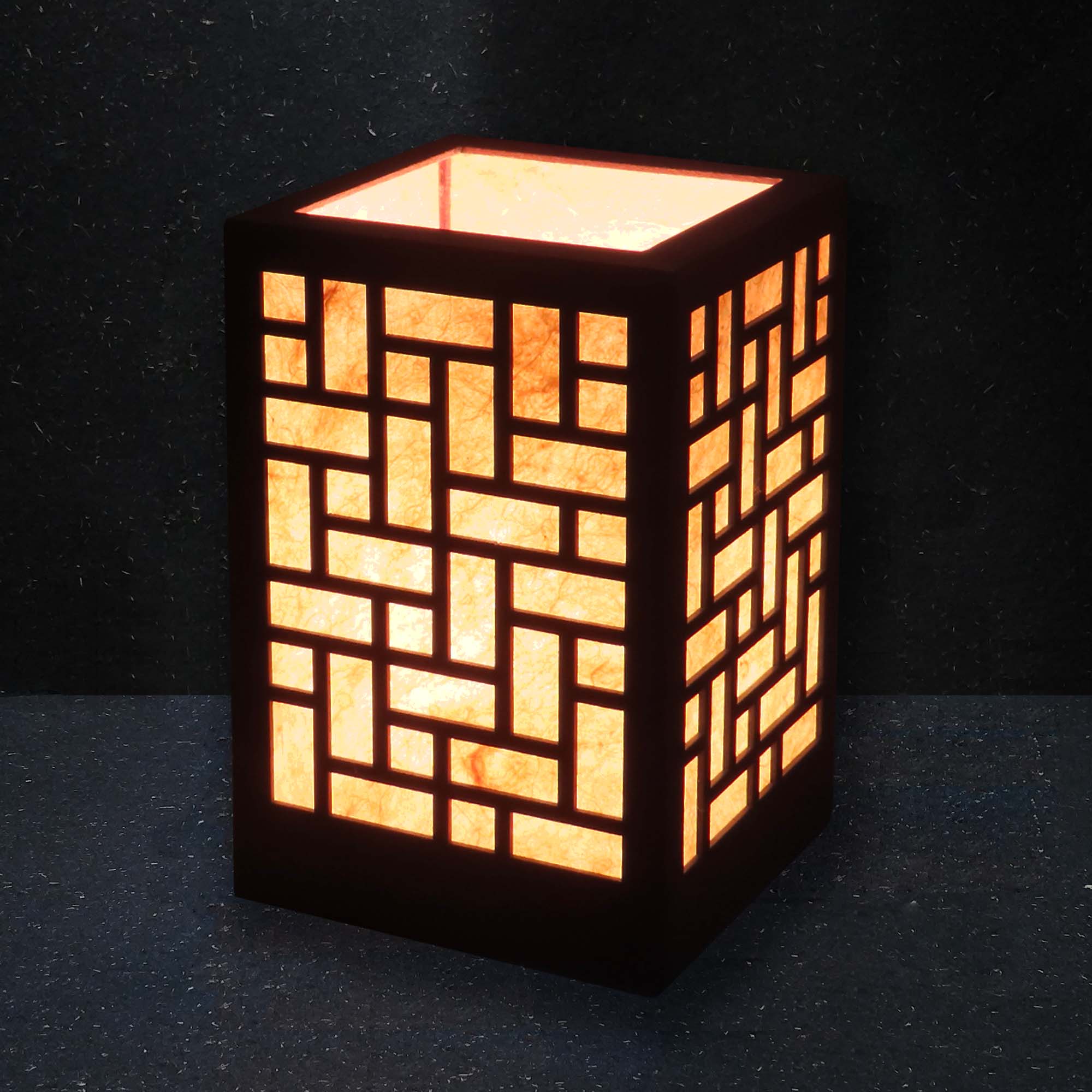 SMALL TABLE LAMP WITH RICE PAPER